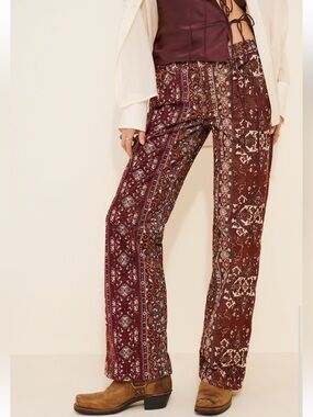 90D.NWT  $168 Free People  WT Free Tennessee Low-Rise  Corduroy Boyfriend Jeans